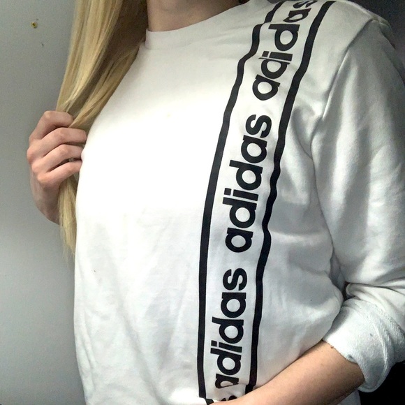 Adidas Crewneck - Picture 2 of 3